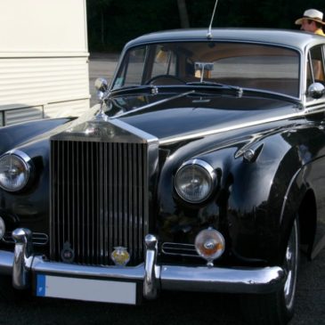 Rolls Royce silver quid